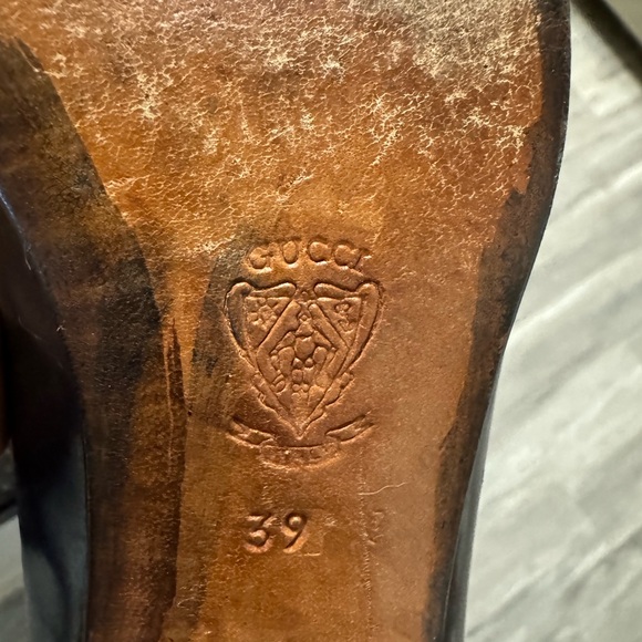 Authentic Gucci Shoe Hardware - Picture 7 of 8